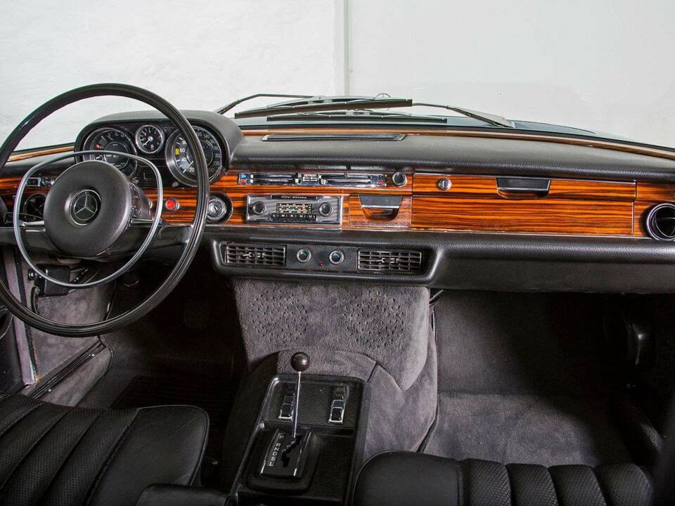 Afbeelding 21/36 van Mercedes-Benz 300 SEL 6.3 (1970)