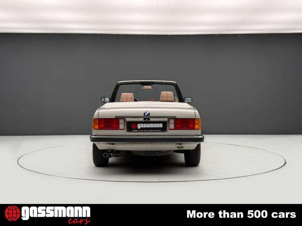 Bild 9/15 von BMW 320i (1990)