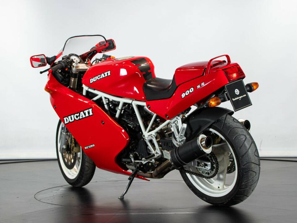 Afbeelding 2/50 van Ducati 900 SS (1991)