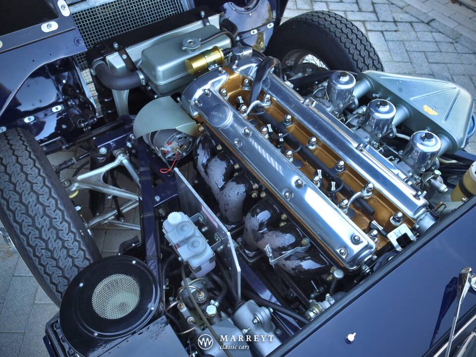 Image 28/80 de Jaguar Type E 4.2 (1966)