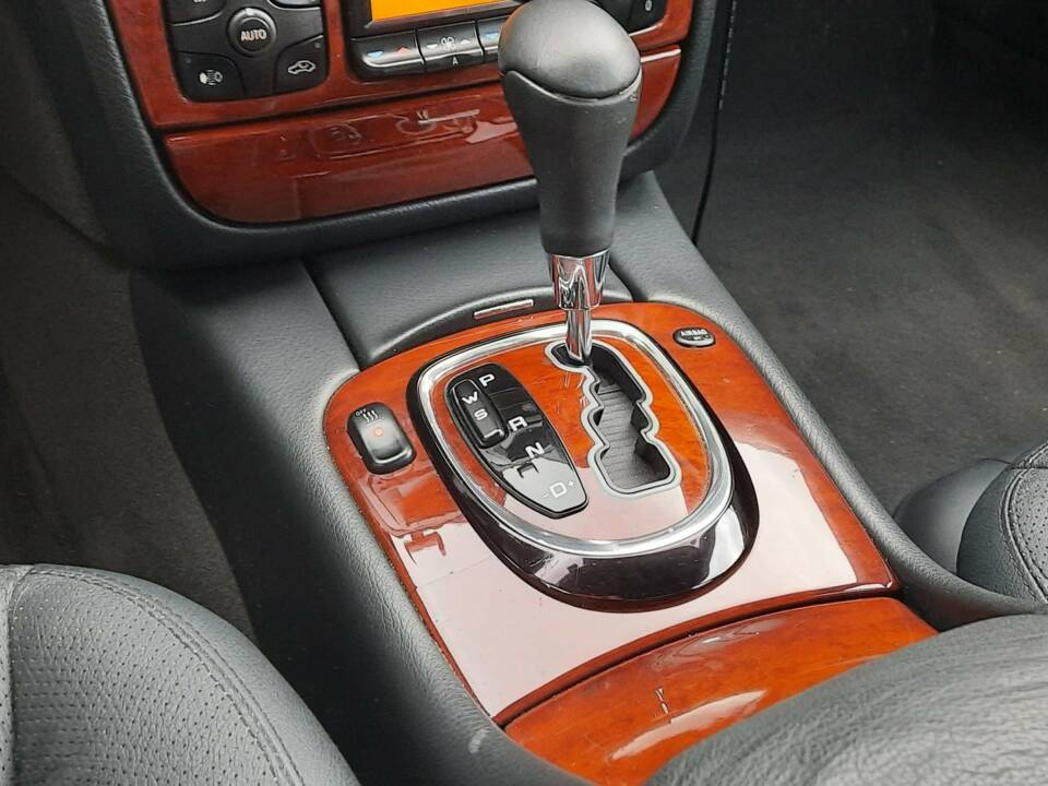 Bild 12/24 von Mercedes-Benz S 400 CDI (2001)