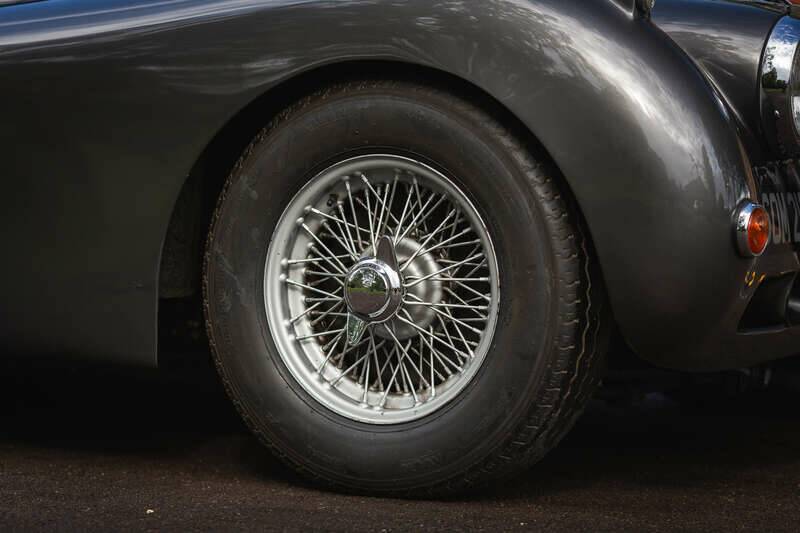 Image 14/50 de Jaguar XK 140 SE FHC (1955)