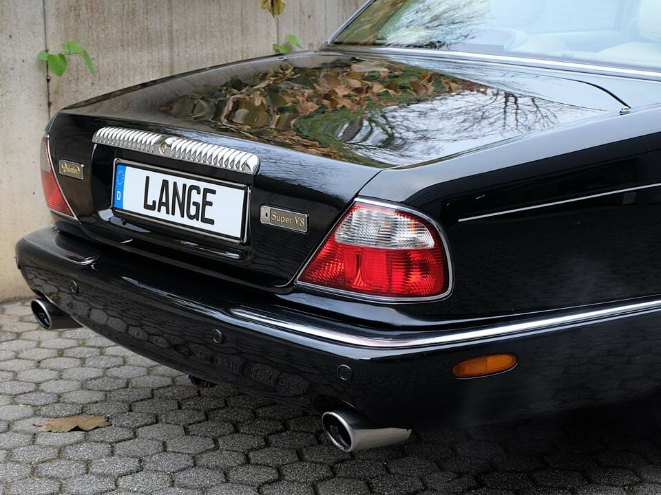 Image 13/60 de Daimler Super V8 (2000)