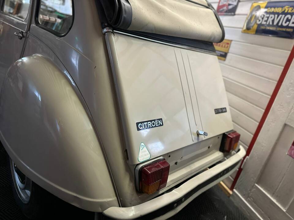 Afbeelding 6/17 van Citroën 2 CV 6 (1972)