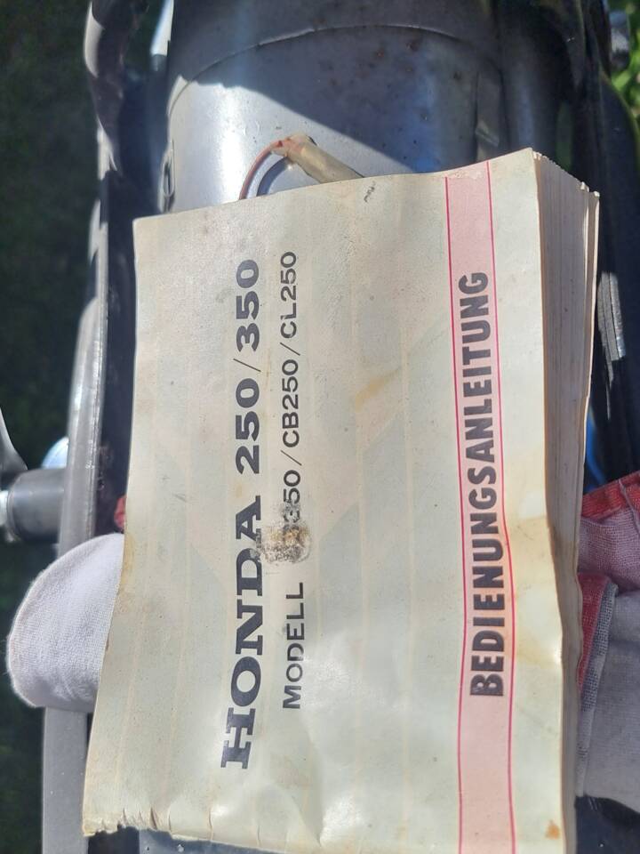 Image 62/63 of Honda CB 250 K2 (1970)
