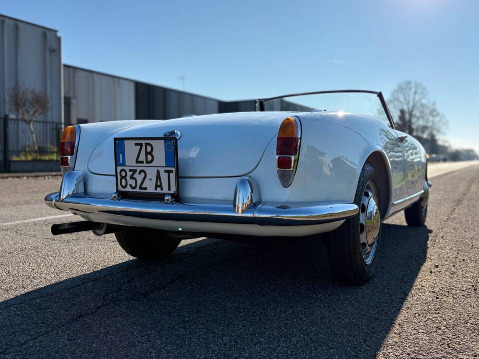 Bild 23/28 von Alfa Romeo Giulietta Spider (1961)