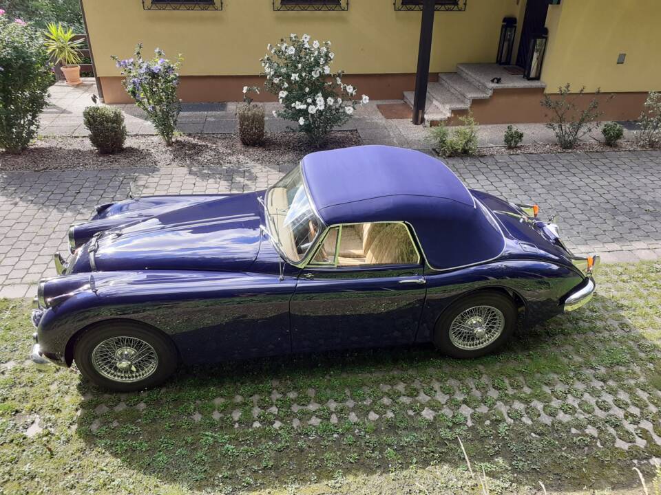 Image 38/64 of Jaguar XK 150 3.8 SE DHC (1960)