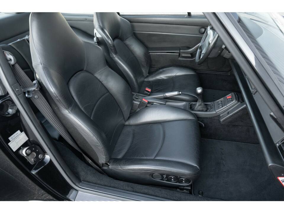 Imagen 8/29 de Porsche 911 Carrera S (1997)