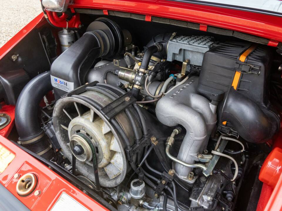 Bild 10/50 von Porsche 911 Carrera 3.2 (1988)