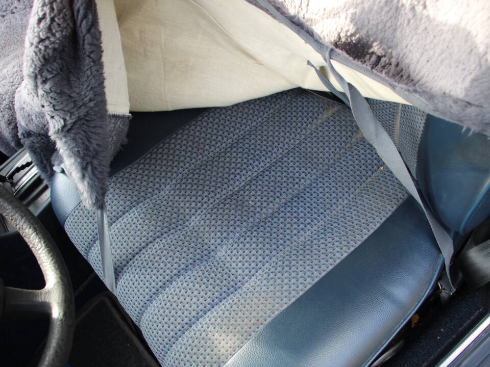 Image 20/22 of Mercedes-Benz 200 (1978)