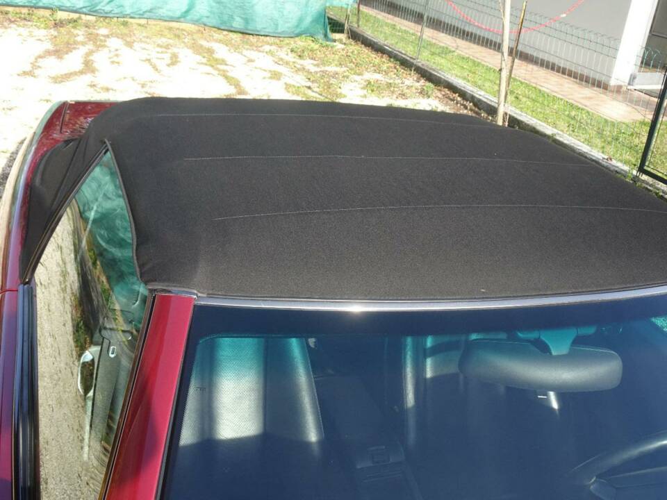 Image 25/45 of Mercedes-Benz 500 SL (1991)