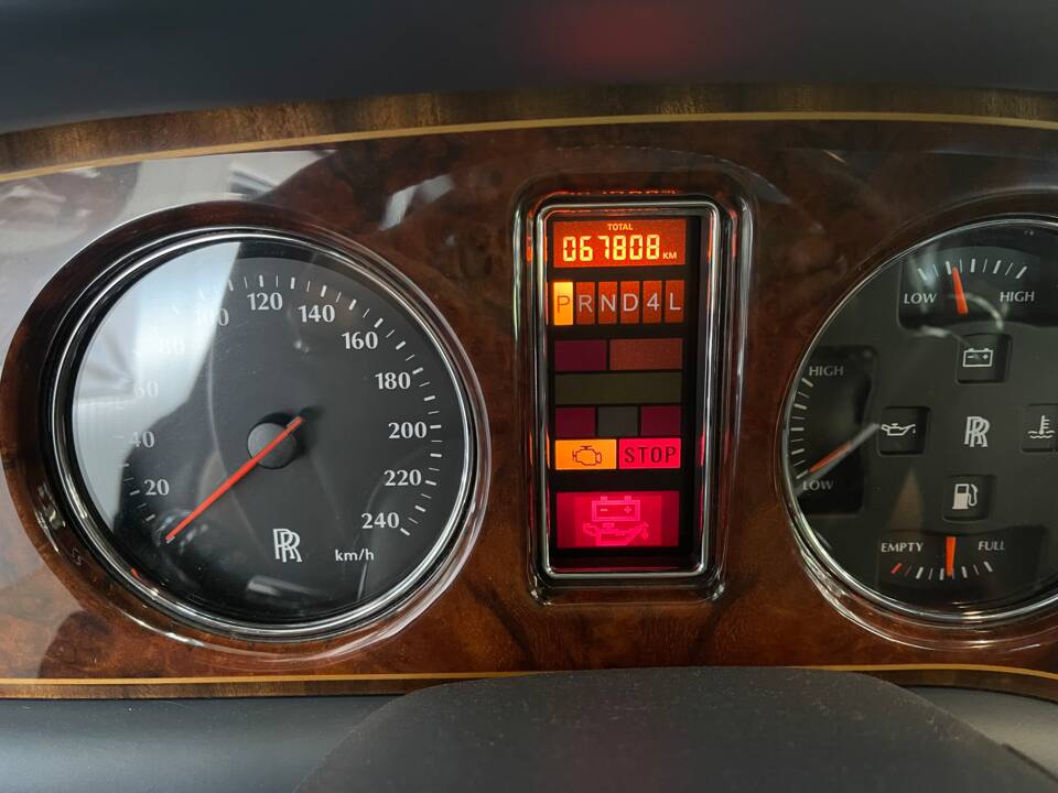 Immagine 12/18 di Rolls-Royce Silver Seraph (2000)