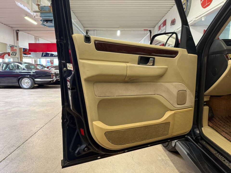 Image 5/19 de Land Rover Range Rover 4.6 HSE (1998)