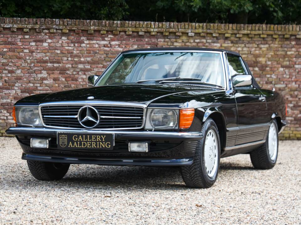 Image 10/50 de Mercedes-Benz 420 SL (1986)