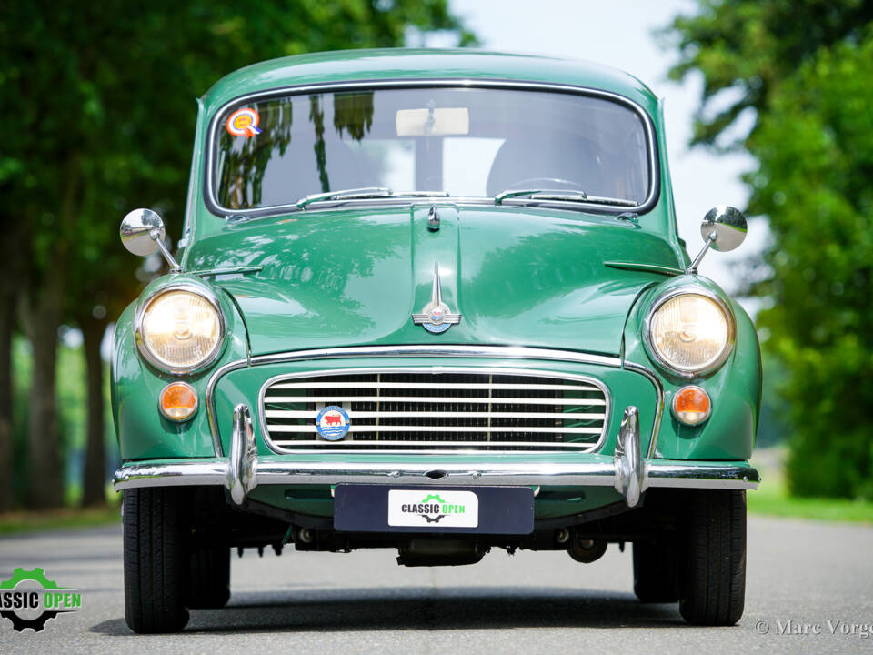 Image 2/43 of Morris Minor 1000 Traveller (1965)