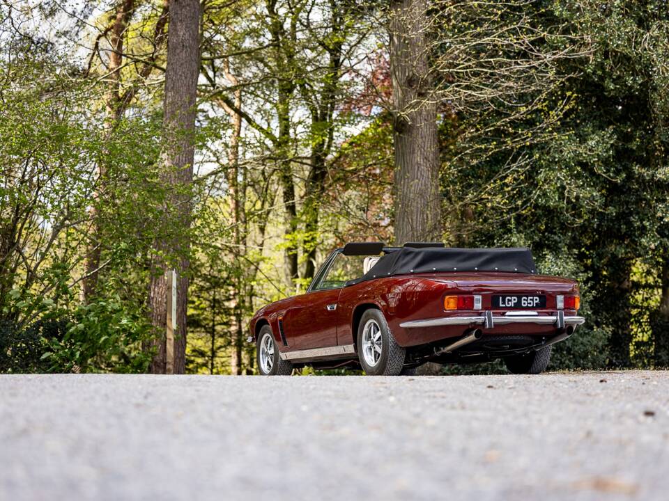 Image 18/50 of Jensen Interceptor MK III (1975)