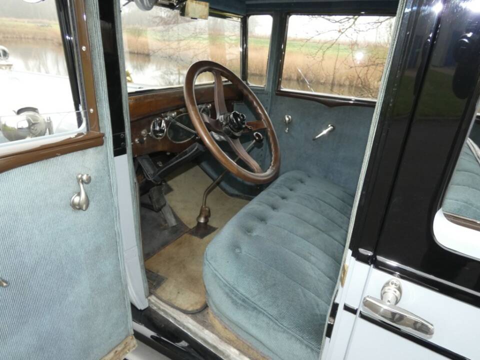 Image 5/32 of Locomobile 8-80 (1927)