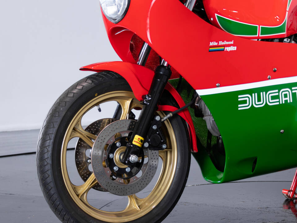 Immagine 37/50 di Ducati DUMMY (1984)