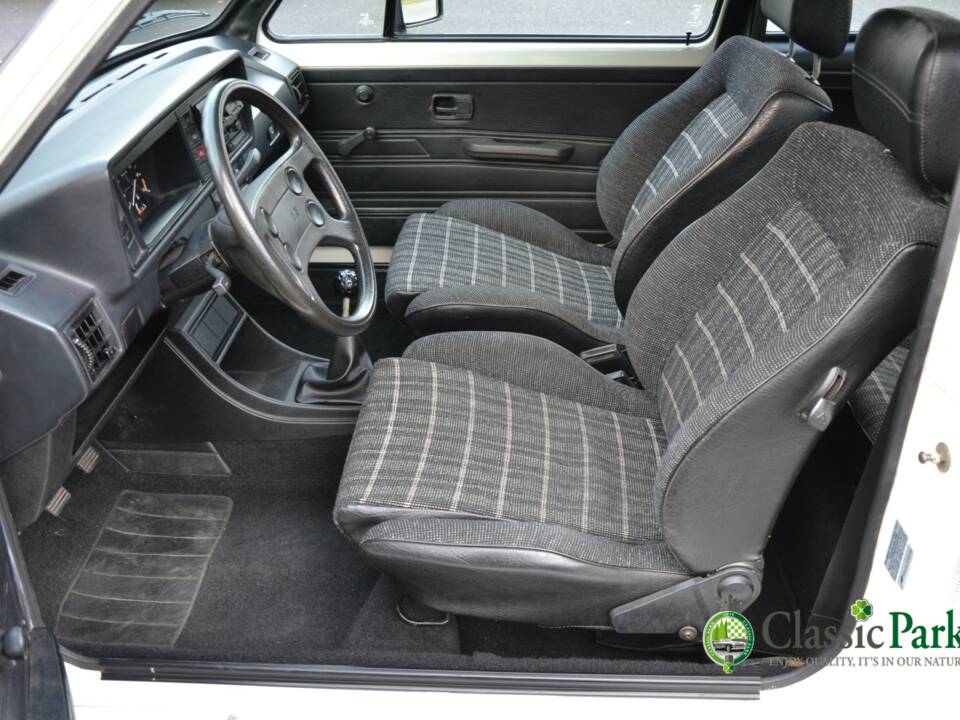 Imagen 13/50 de Volkswagen Golf Mk I 1.5 (1983)