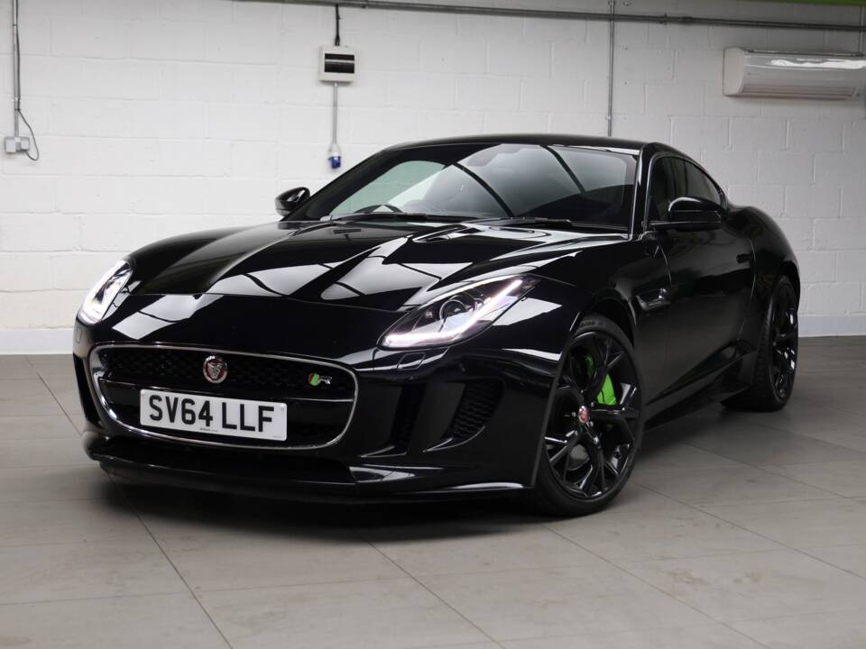 Afbeelding 1/50 van Jaguar F-Type R (2014)