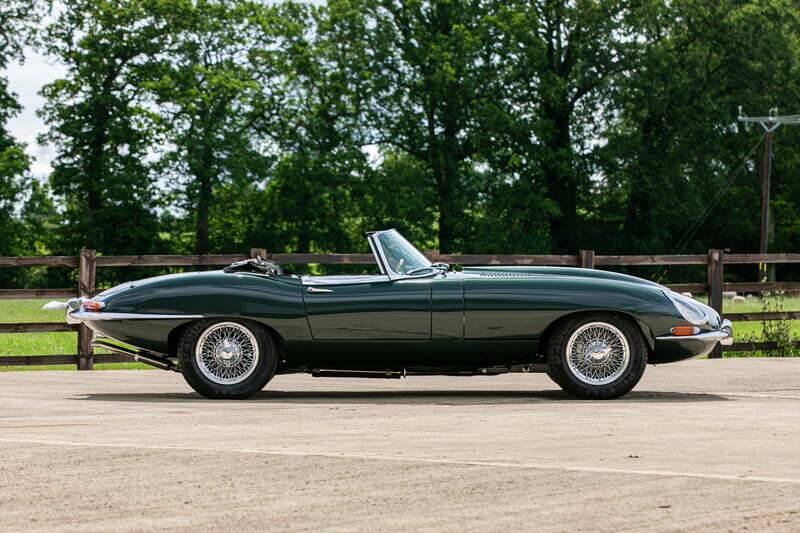 Image 5/36 de Jaguar E-Type (1967)