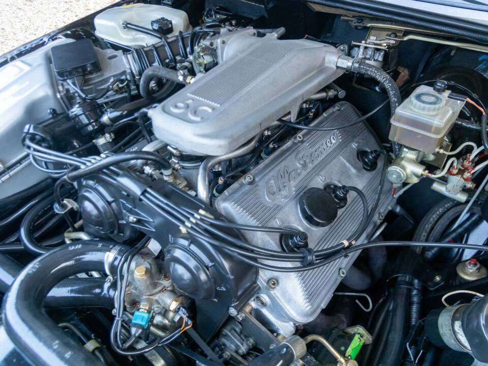 Imagen 4/50 de Alfa Romeo RZ (1994)