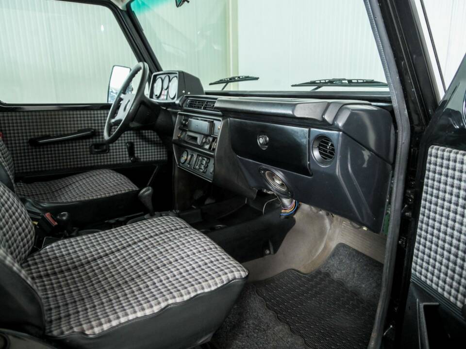 Afbeelding 8/50 van Mercedes-Benz 300 GD (SWB) (1983)