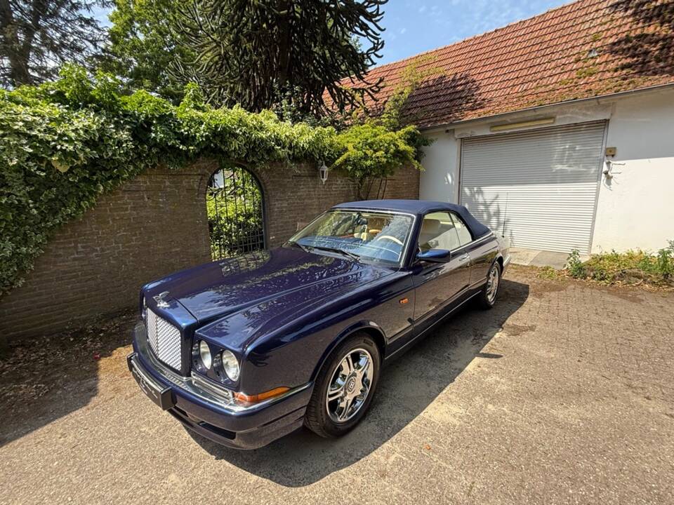 Image 23/32 of Bentley Azure (2003)