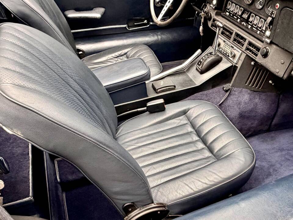 Image 10/18 de Jaguar Type E V12 (1973)