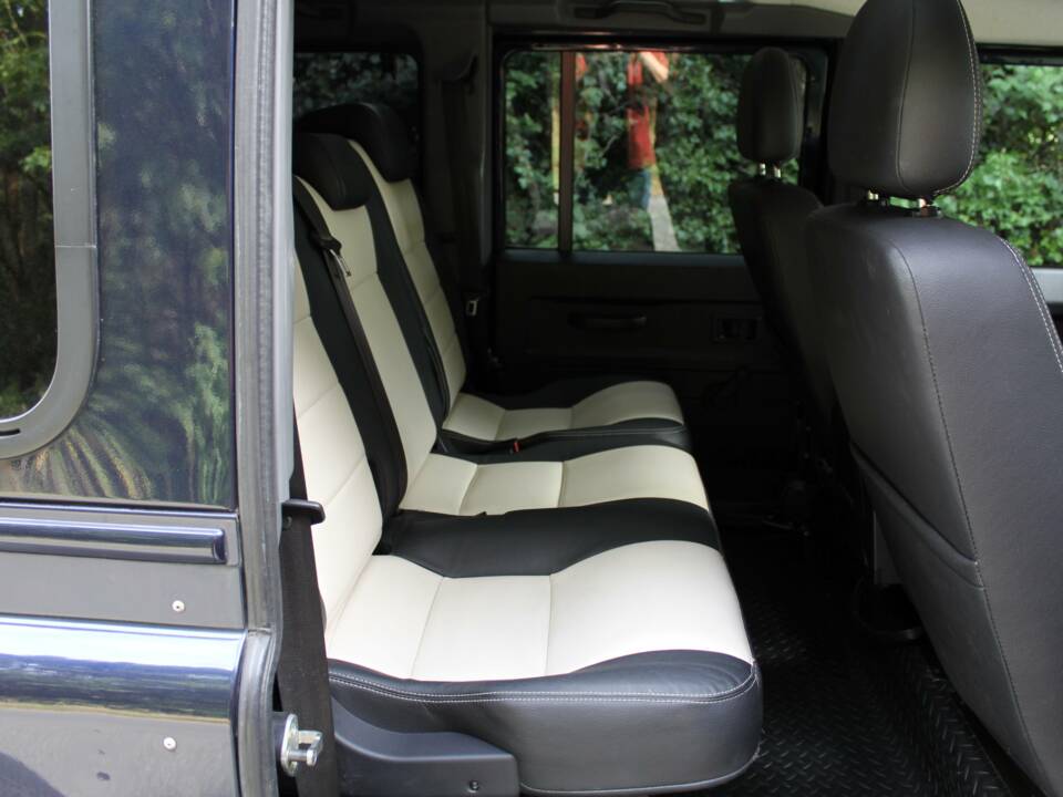 Bild 15/18 von Land Rover Defender 110 (2014)