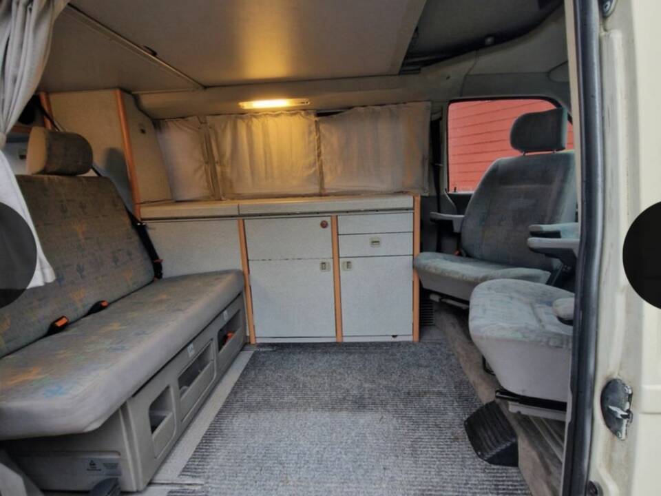 Bild 5/7 von Volkswagen T4 Multivan 2.4 D (1996)