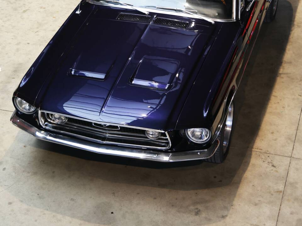 Image 16/57 of Ford Mustang 302 (1968)