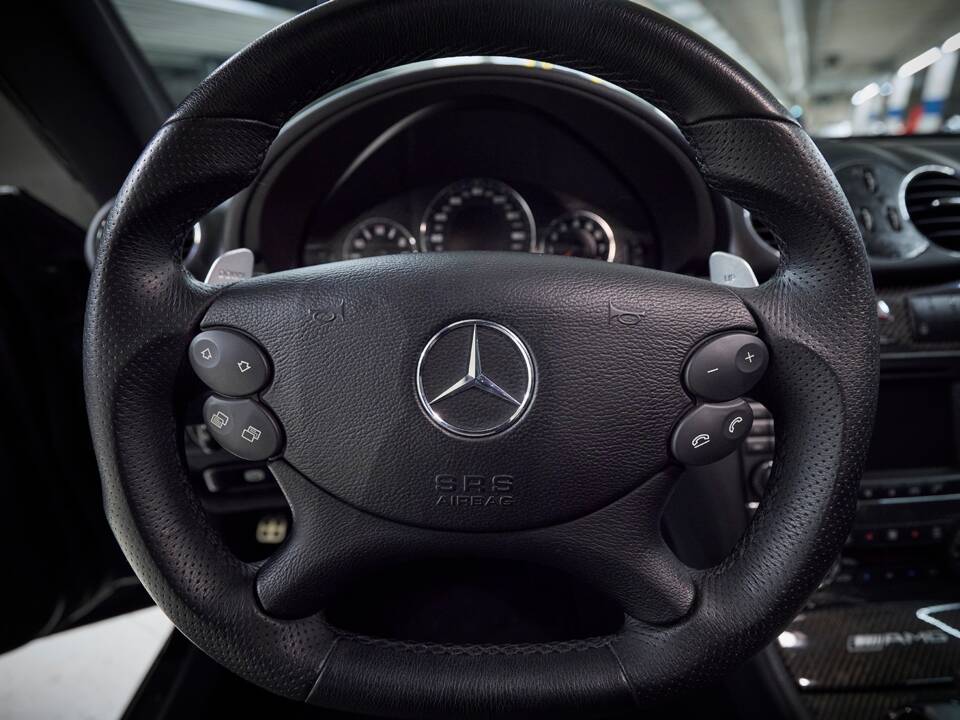 Bild 68/100 von Mercedes-Benz CLK 63 AMG Black Series (2007)