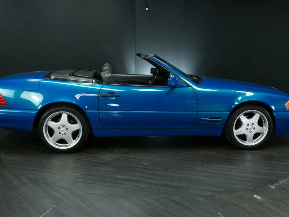 Image 6/50 de Mercedes-Benz SL 500 (1997)