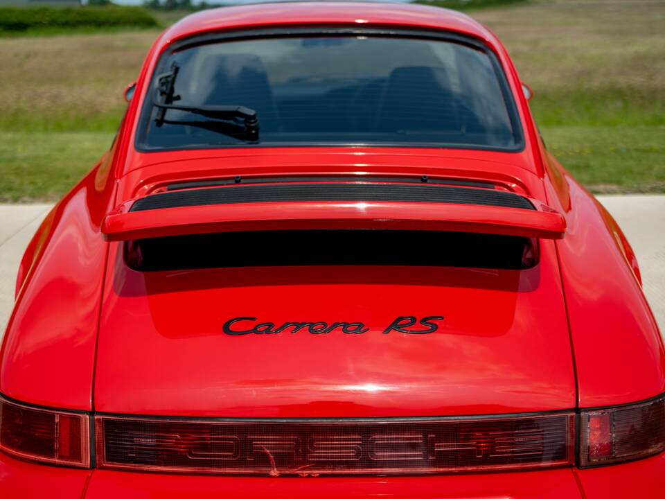 Image 31/45 de Porsche 911 Carrera RS (1990)