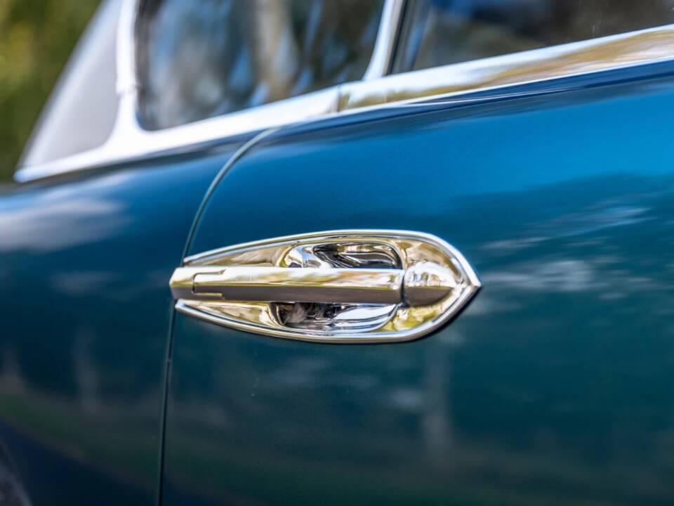 Image 19/64 of Aston Martin DB 2/4 Mk II (1957)