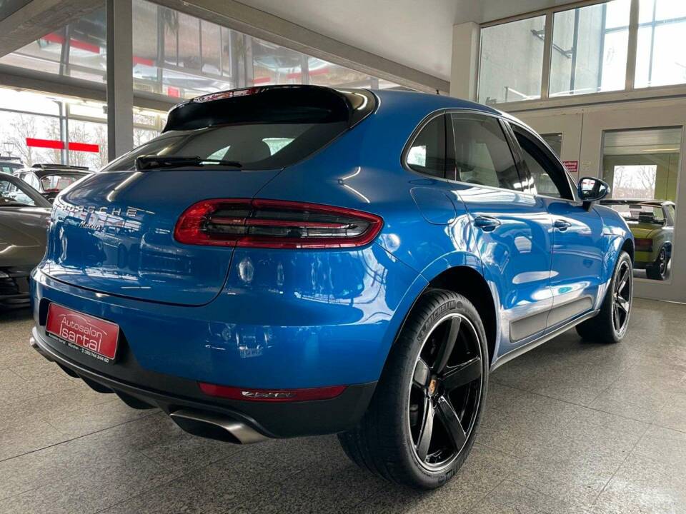 Image 4/19 of Porsche Macan (2018)