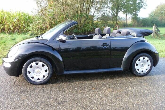 Bild 6/7 von Volkswagen New Beetle 1.4 (2004)