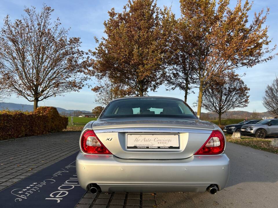 Bild 7/24 von Jaguar XJ 2.7 D (2007)