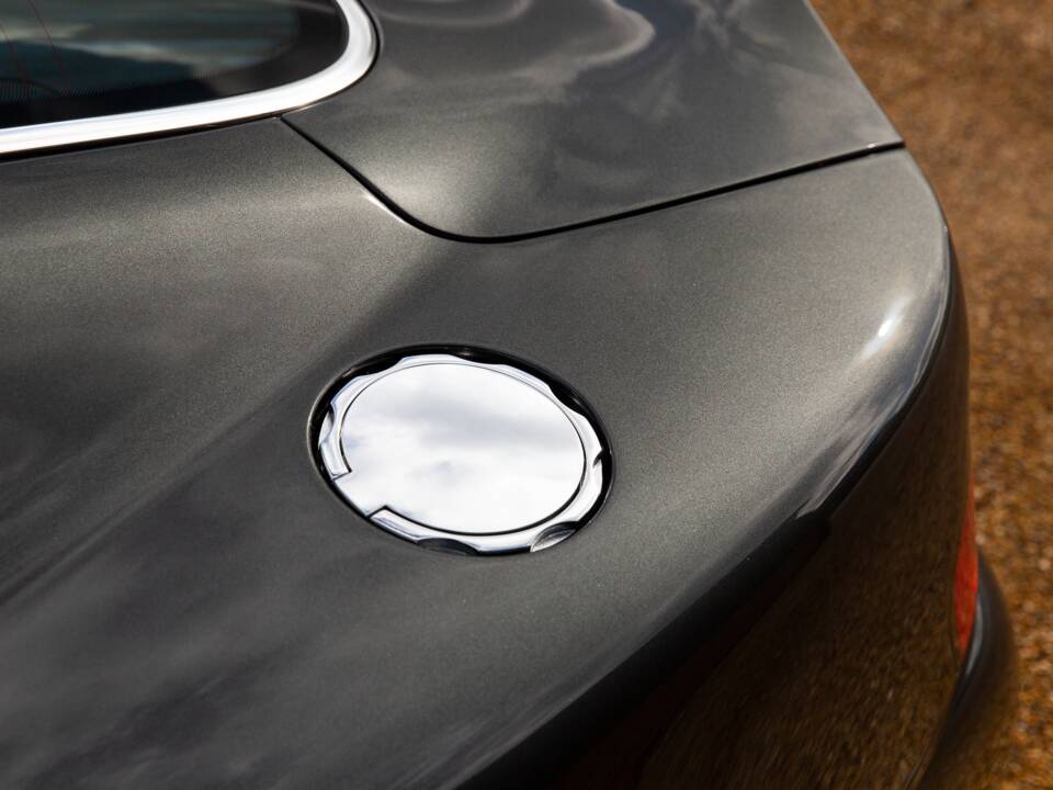 Image 38/92 of Aston Martin V12 Vanquish S (2007)