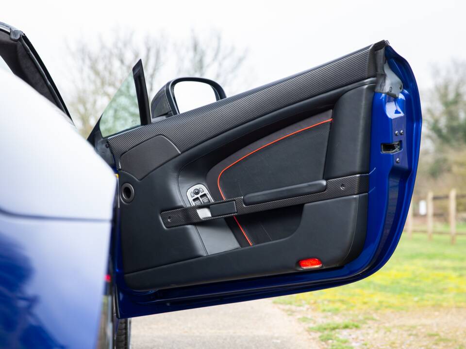 Bild 66/85 von Aston Martin V12 Vantage AMR Roadster (2018)