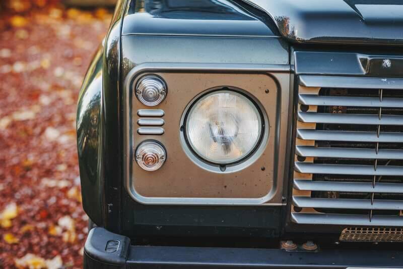 Bild 23/50 von Land Rover Defender 110 (2005)