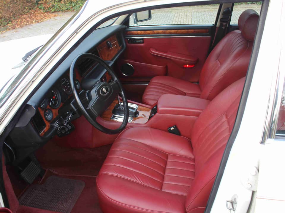 Bild 31/68 von Jaguar XJ 6 4.2 (1985)