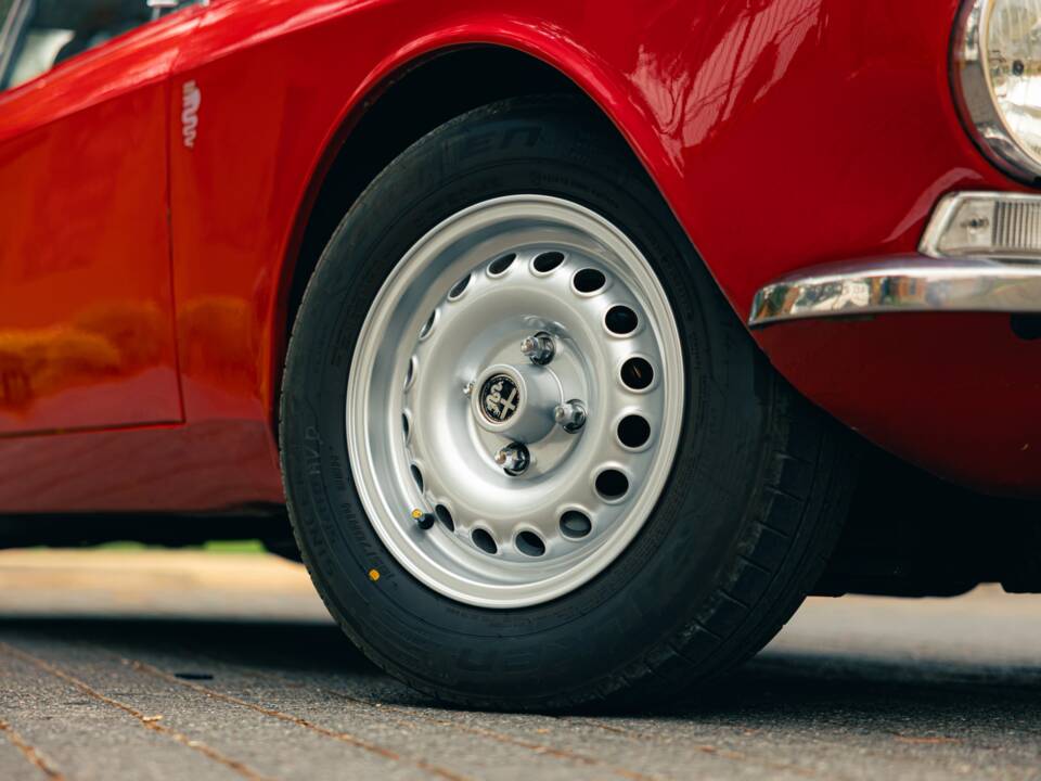 Bild 10/19 von Alfa Romeo 1750 Berlina (1970)