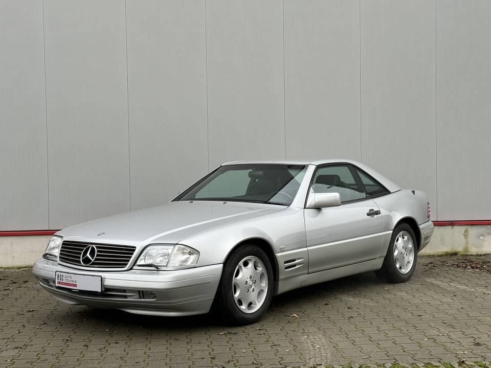 Bild 2/37 von Mercedes-Benz SL 500 (1996)