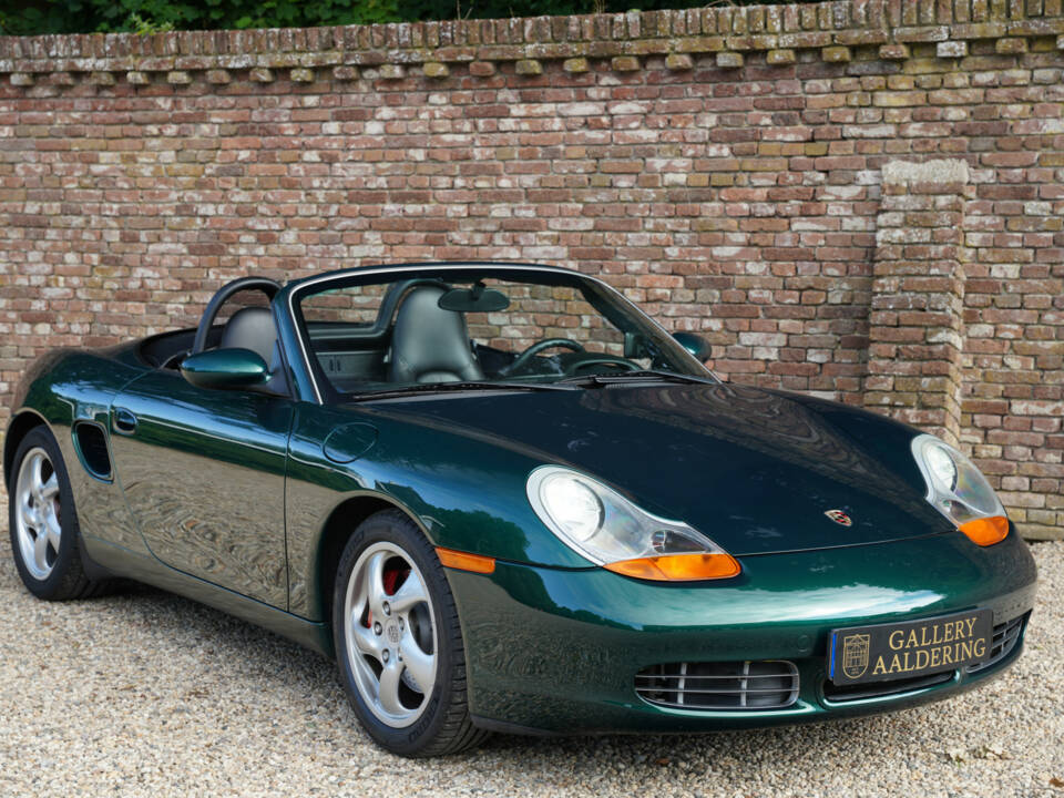 Immagine 34/50 di Porsche Boxster S (2000)