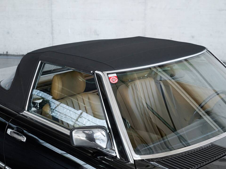 Image 24/50 de Mercedes-Benz 560 SL (1989)