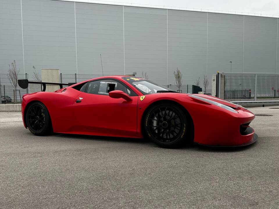 Bild 2/17 von Ferrari 458 Italia GT3 (2011)