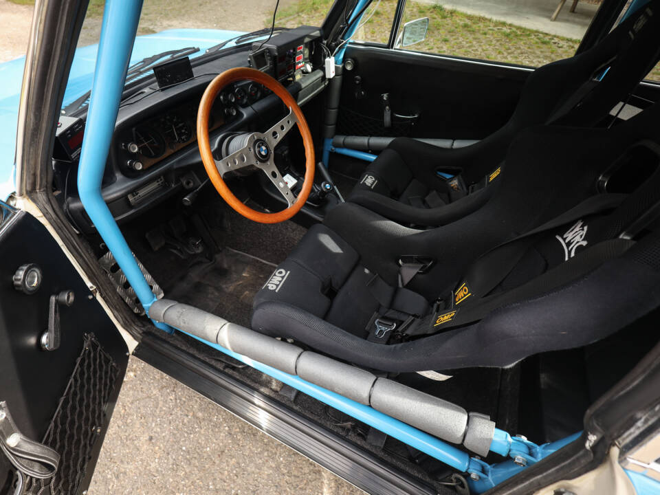 Image 7/80 de BMW 2002 (1975)