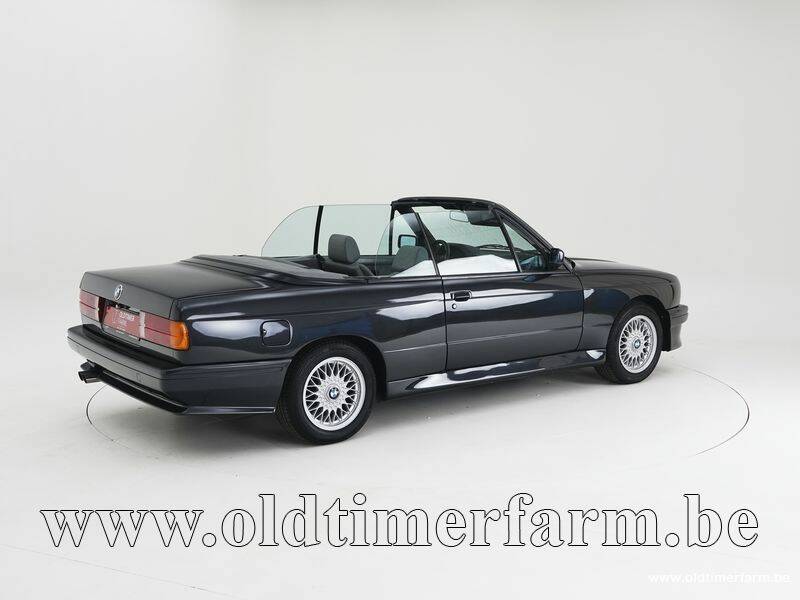 Image 2/15 of BMW M3 (1990)